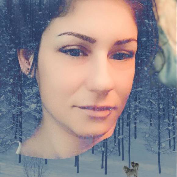 Meet your Posher, Alicia - Picture 1 of 1